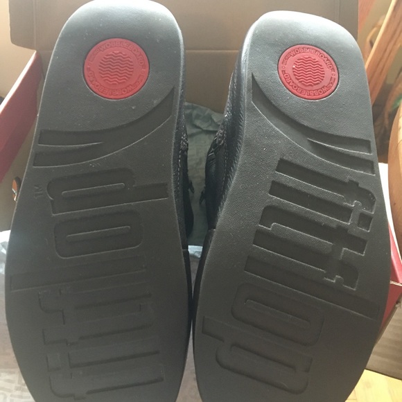 EUC FitFlop Dark Brown Leather Crush Boot Zipper Closure & Microwabbleboard Sole - Picture 11 of 12